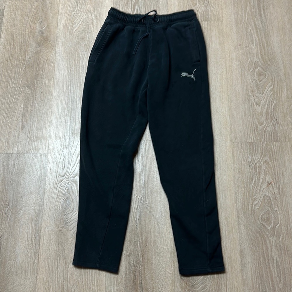 ⭐️Puma Essental Classic Logo Joggers⭐️